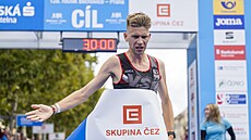 Martin Zajíc získává �tvrtý titul v závod� B�chovice-Praha