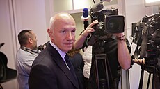Senátor Pavel Fischer obhájil sv�j mandát u� v prvním kole. (21. zá�í 2024)