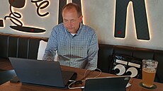 Volební táb STAN v Sokolov. Zisk ANO vechny pekvapil. Hejtman Petr Kulhánek...