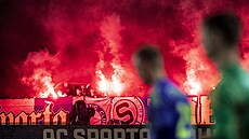 Pyroshow fanou�k� Sparty v zápase s Olomoucí.