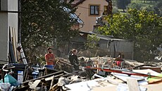 �kody po povodni na pravém b�ehu �eky B�lé v �eské Vsi na Jesenicku (24. zá�í...