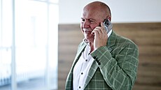 Pohled do olomouckého volebního tábu hnutí ANO, kde se brzy po zahájení...