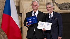 P�i p�íle�itosti Dne �eské státnosti p�edal p�edseda horní komory Milo�...