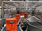 Plze�sk� Prazdroj zprovoznil v Plzni novou automatizovanou st��ec� linku na...