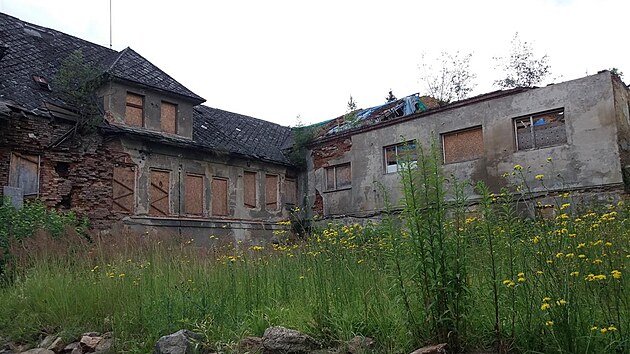 Msto je na dobu tyletch projeknch prac a zahjen revitalizace staticky zabezpe.