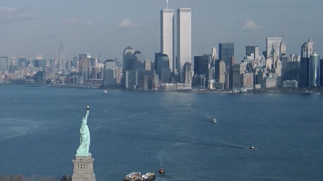 Americk� Dvoj�ata m�la v��ku 417 m, jejich osud ovlivnil stavbu mrakodrap� po cel�m sv�t�.