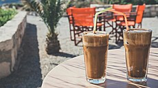 Frappé dnes známe v mnoha podobách, �ecký originál je ale p�ekvapiv� jednoduchý.
