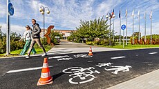 ást stavby klíové hradecké kiovatce Mileta je hotová. Stavbai pustili...