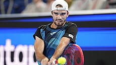 Tomá Machá v semifinálovém utkání s Ugem Humbertem z Francie na turnaji v...