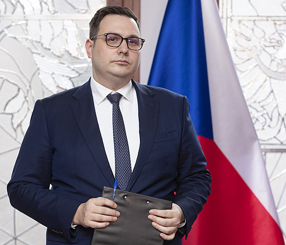 Jan Lipavský z�stane ministrem zahrani�í, domluvil se s premiérem Petrem Fialou...