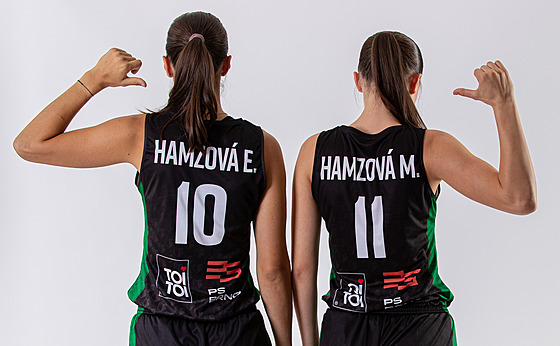 Eli�ka Hamzová a Marie Hamzová se se�ly v dresech �abin Brno.