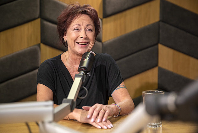 Budu hrát, dokud budu vědět, kam jdu a co říkám, směje se Ilona Svobodová