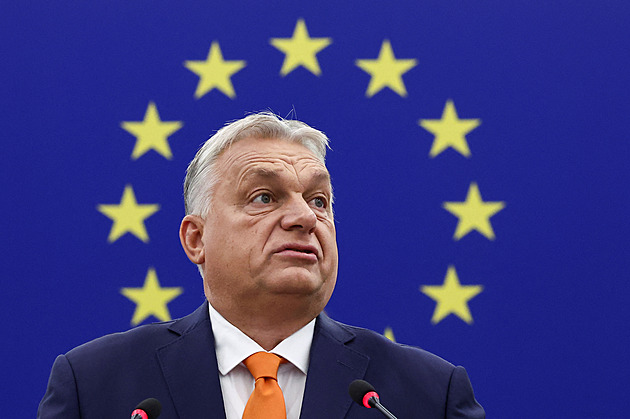 Cirkus kolem Orbána v Evropském parlamentu. Jak to vidí z Marsu?