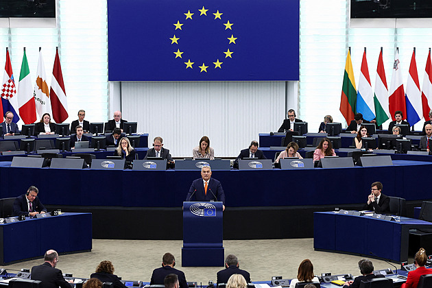 Horká debata jako už dlouho ne. Čeští europoslanci reagují na Orbánovo vystoupení