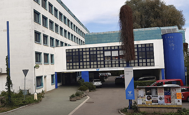 Po t�iceti letech kon�í v neratovické nemocnici své p�sobení spole�nost Almeda....