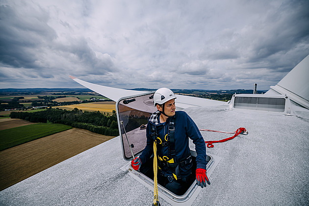 Komplex dvou vtrných elektráren, které jsou v provozu od roku 2009, najdete na...