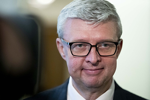 Havlíček bude v létě i zmrzlinářem, premiéra Fialu čeká v kampani grilování