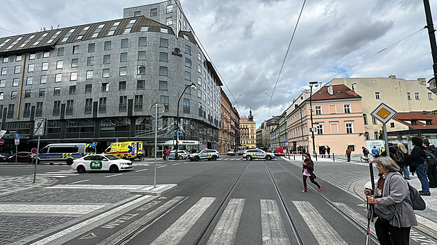 Policie u Masarykova nádraží prověřovala nález munice. Byla to zrezivělá trubka