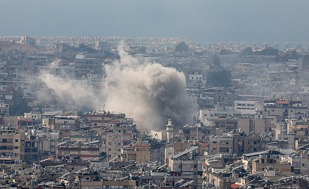 Izrael dál bombarduje Bejrút, kandidát na vůdce Hizballáhu je pořád nezvěstný