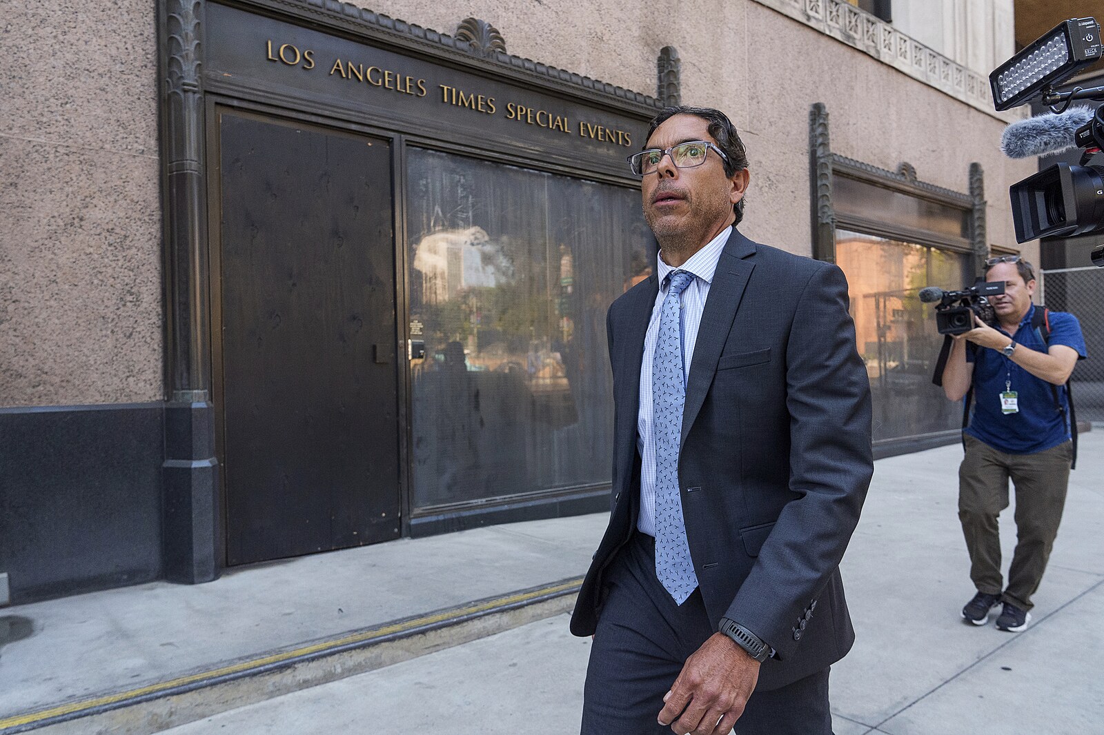 Nelegálně dodával ketamin hvězdě z Přátel. Odpyká si domácí vězení, rozhodl soud