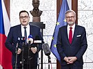 Jan Lipavský (vlevo) zstane ministrem zahranií, domluvil se s premiérem...
