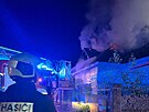 Hasii v noci na stedu likvidovali por domu v eskch Budjovicch. (2....