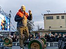 Pilsner fest se kadoron kon za elem oslav zaloen plzesk pivovaru....