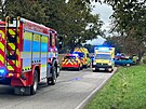 Nehoda auta u an, idi byl transportovn vrtulnkem do Fakultn nemocnice...