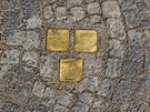 Rodinu lkae Emila Hermana pipomnaj stolpersteiny ped nkdejm palcem...