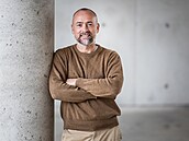 Marek Holer provozuje v Peci pod Sn�kou hotely Hv�zda, Krokus, restauraci Deli...