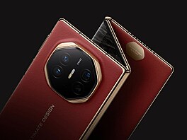 Huawei Mate XT Ultimate Design