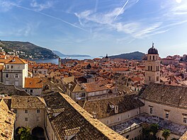 Dubrovník se na podzim stává cenov dostupnou destinací. Poasí je poád teplé,...