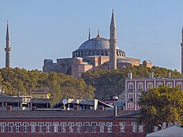 Podzim je ideální as na návtvu exotického Istanbulu. Letní horka ustoupila,...