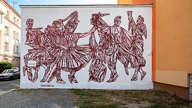 Ze� kotelny na s�dli�ti v Blanick� ulici pomaloval v�de�sk� um�lec Manuel Skirl.