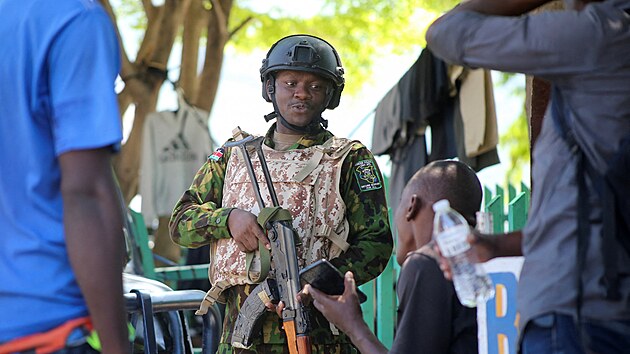 Kesk policista v Port-au-Prince na Haiti (3. jna 2024)