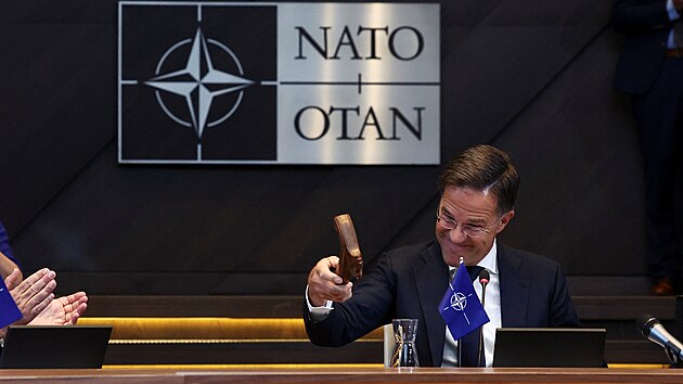 Mark Rutte se stal novm generlnm tajemnkem NATO (1. jna 2024)