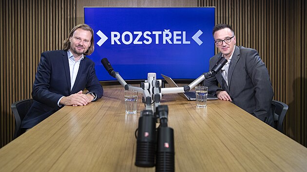 Hostem po�adu Rozst�el je Vlastislav B��za, bezpe�nostn� expert, odborn�k na jadern� zbran� a raketov� syst�my.