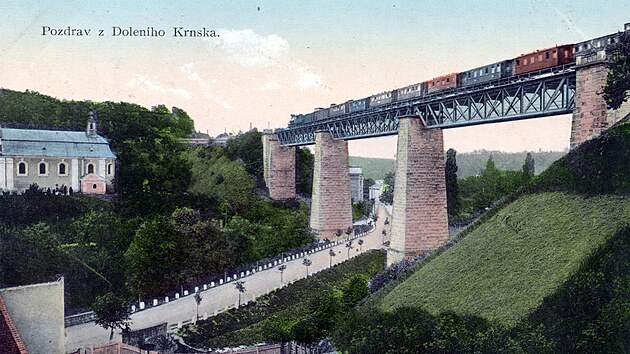 P�vodn� ocelov� Str�novsk� viadukt byl v roce 1924 nahrazen sou�asnou...