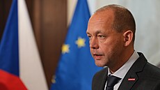 Premiér Petr Fiala na ministerstvu pro místní rozvoj uvedl Petra Kulhánka do...