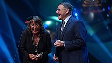 Bára Hrzánová a Radek Holub se pipravují na pedání ceny.
