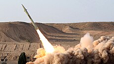 Raketa Fáteh-110 na nedatovaném snímku.