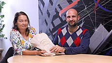 Klementina Gáspárová a Roman Kní�ek s �erstvým pytlíkem