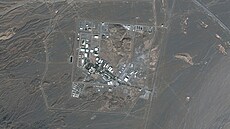 Satelitní snímek spolenosti Maxar íránského jaderného provozu v Natanzu. Po...