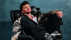 Jan Li�ka alias Shredded Fox p�i focení pro Esquire