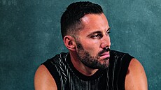 Josef Dostál p�i focení pro Esquire