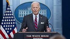 Prezident Joe Biden pekvapil píchodem na tiskovou konferenci vedenou mluví...