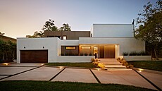 Architekti si vyhráli s osv�tlením i v exteriéru.