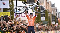 Mathieu van der Poel sv�tovým �ampionem v gravelu.