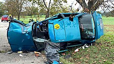 Nehoda auta u ían, idi byl transportován vrtulníkem do Fakultní nemocnice...