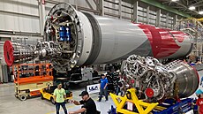 Instalace problematických motor� BE-4 na první raketu Vulcan